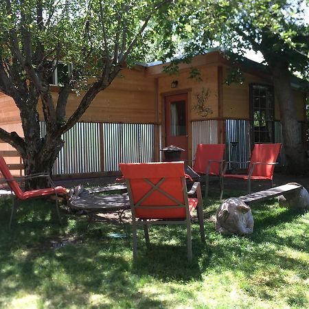 הוילה לאבה הוט ספרינגס Lava Hideout Cabins מראה חיצוני תמונה